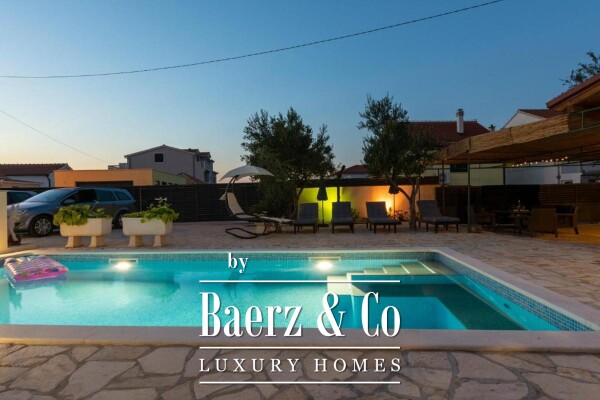 photo 2 Zečevo Rogozničko, a beautiful apartment house with a swimming pool, 236 m²