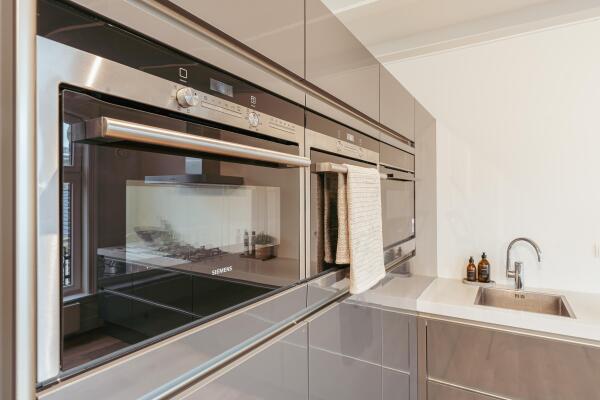 photo 17 Van Baerlestraat 17 3