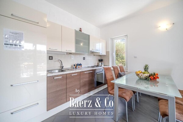 photo 10 Brač, Milna, house with six apartments, first row to the sea