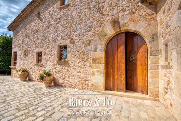 photo 2 Carrer Mestre d´Aixa 