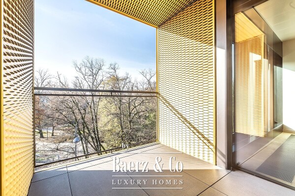 photo 1 Zagreb, Ribnjak, four-bedroom apartment on 4. floor