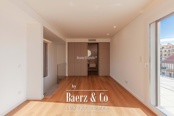 photo 34 Beautiful luxury home in Carcavelos e Parede, Parede
