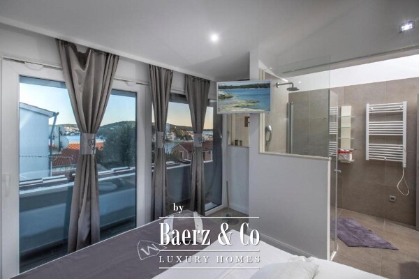 photo 19 Rogoznica, house with a swimming pool and a sea view, 352 m²