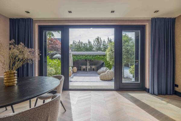 photo 14 Parallelweg-Zuid 15