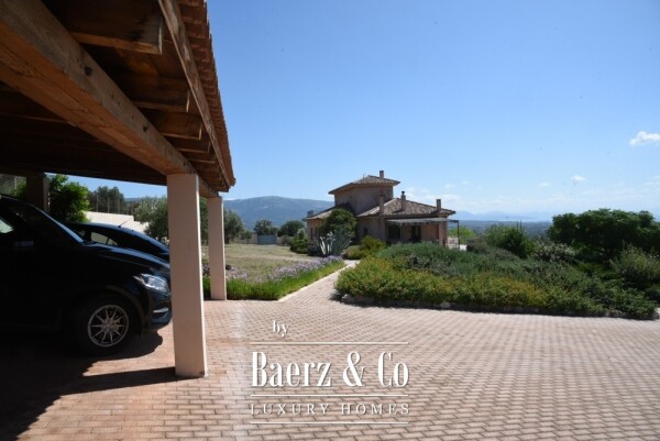 photo 9 Tuscan-Style Villa in Amarynthos with Panoramic Sea & Mountain Views