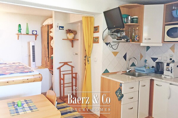 photo 3 Hvar, three-storey house with additional building land