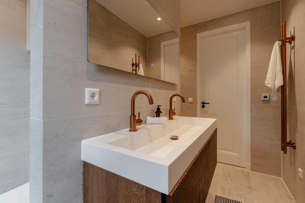 photo 28 Eerste Helmersstraat 34