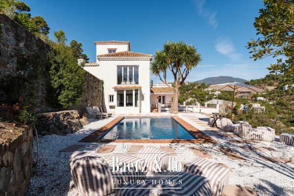 photo 17 Villa - El Madroñal - Benahavis - Ref: 8688