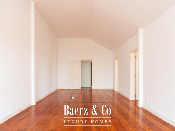 photo 15 Discover this exceptional two-bedroom apartment in Príncipe Real, offering truly breathtaking views.