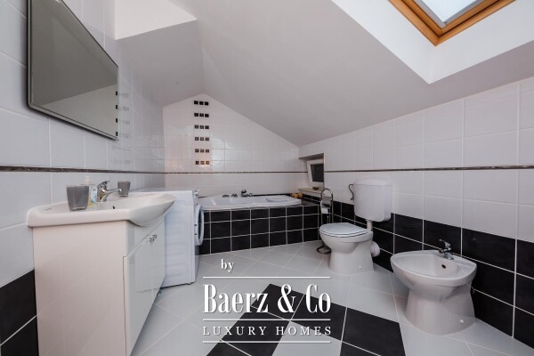 photo 14 Brač, Splitska, villa with pool first row to the sea, 180 m²