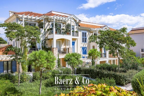 photo 7 Apartment near the Sea in a Luxurious Project