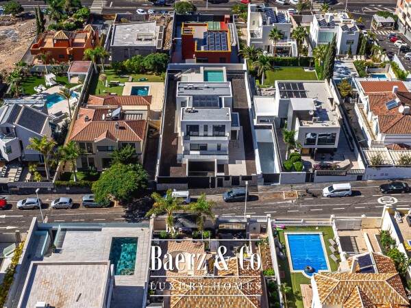 photo 39 Beautiful move in ready villa in residential area Tenerife south