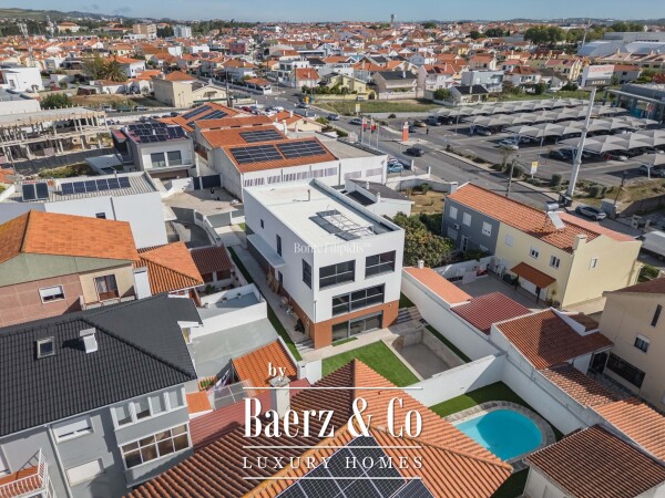 photo 4 Beautiful luxury home in São Domingos de Rana, Tires