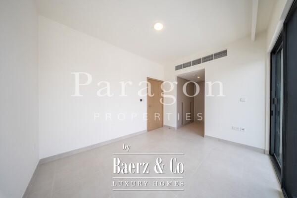 photo 20 Brand New | Single Row | Prime Location
