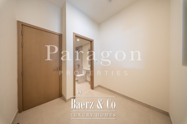 photo 28 Brand New | Single Row | Prime Location