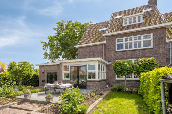 photo 58 Dorpsstraat 57