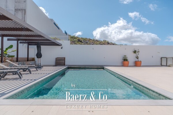photo 6 VERY SPACIOUS 5 BEDROOM VILLA IN ROQUE DEL CONDE
