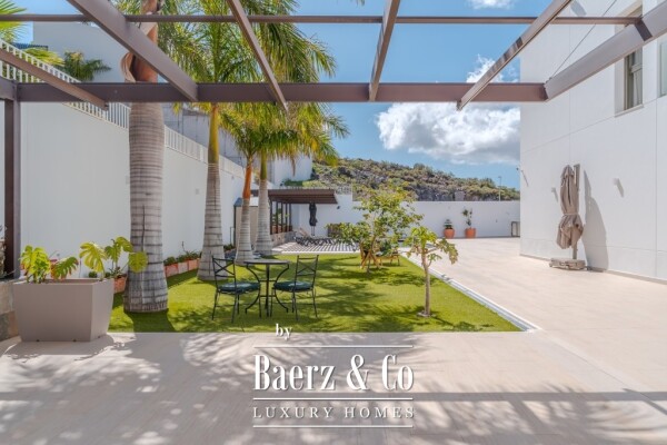 photo 9 VERY SPACIOUS 5 BEDROOM VILLA IN ROQUE DEL CONDE