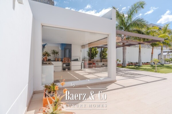 photo 11 VERY SPACIOUS 5 BEDROOM VILLA IN ROQUE DEL CONDE