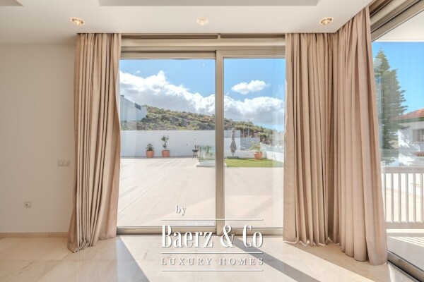 photo 27 VERY SPACIOUS 5 BEDROOM VILLA IN ROQUE DEL CONDE