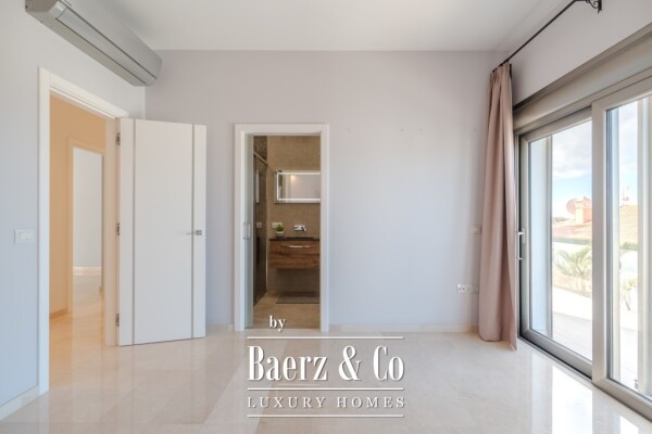 photo 45 VERY SPACIOUS 5 BEDROOM VILLA IN ROQUE DEL CONDE