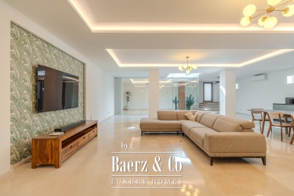 photo 76 VERY SPACIOUS 5 BEDROOM VILLA IN ROQUE DEL CONDE