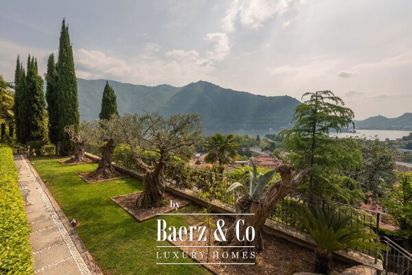 photo 1 Villa for sale 675 m²