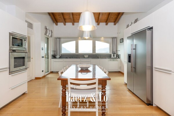 photo 10 Villa for sale 675 m²