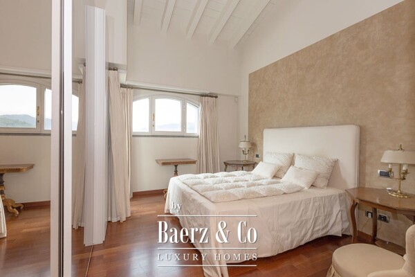 photo 14 Villa for sale 675 m²