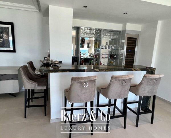 photo 10 Magnificent luxury villa on the seafront