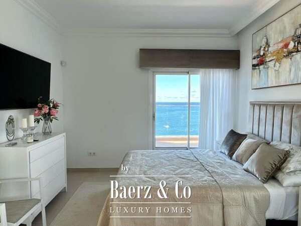 photo 26 Magnificent luxury villa on the seafront