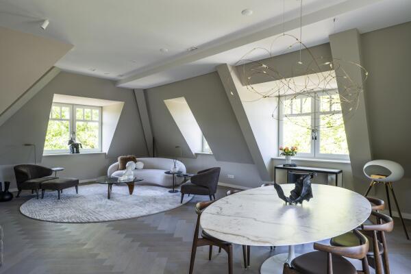 photo 12 Burgemeester van Nispen van Sevenaerstraat 40