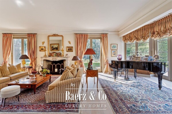 photo 7 Prachtige villa op uniek domein van 1ha grond met lift en binnenzwembad/Hamman!
