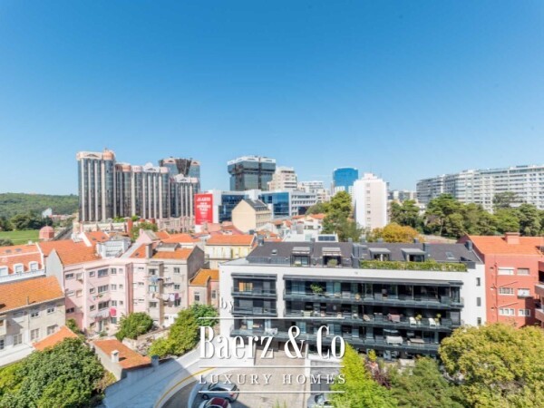 photo 30 T3 with view and garage in Amoreiras!