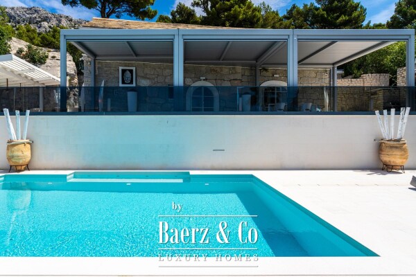 photo 2 Brela, unique stone villa with a panoramic view and a swimming pool