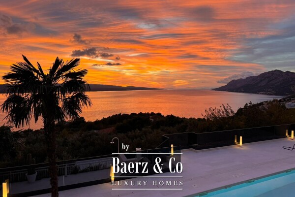 photo 19 Brela, unique stone villa with a panoramic view and a swimming pool