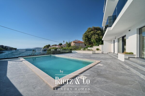 photo 4 Ražanj - newly built villa in the first row to the sea