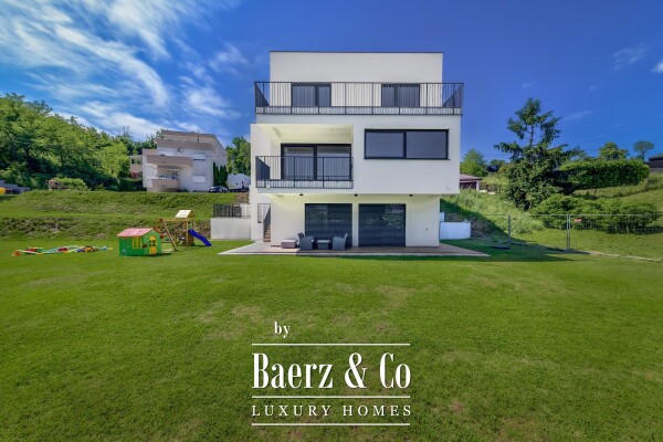 photo 9 Zagreb, Bijenik, luxury villa 376.92 m² on a plot of 1,400 m², open view