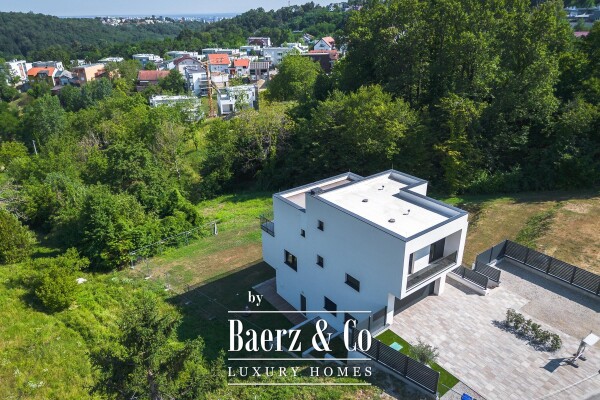 photo 28 Zagreb, Bijenik, luxury villa 376.92 m² on a plot of 1,400 m², open view