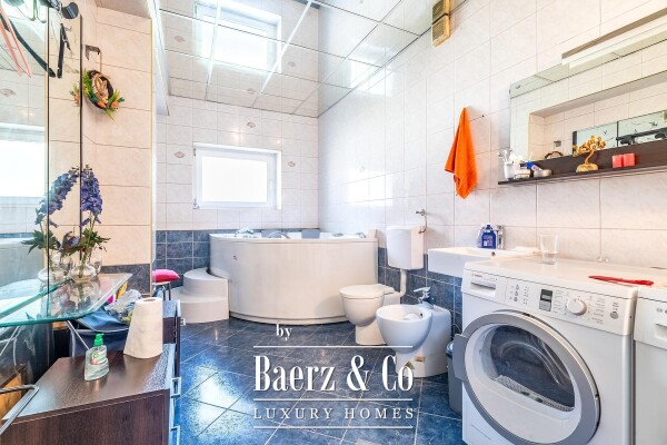 photo 8 Zagreb, Bukovac, beautiful detached family house 380 m², garage, garden