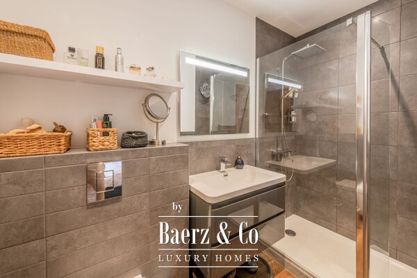 photo 13 High-end Duplex - Fully Renovated - 3 Bedrooms