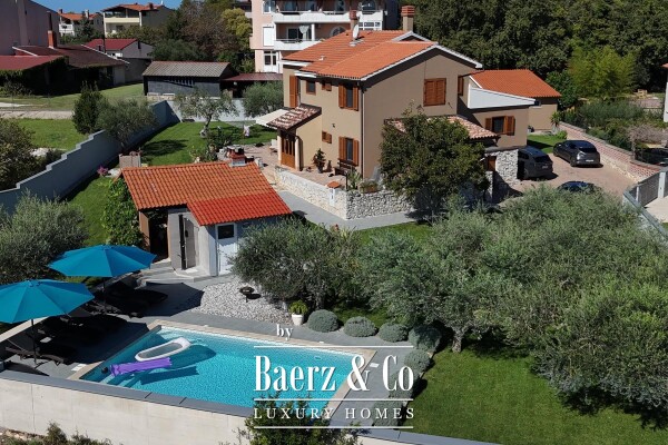 photo 1 Medulin - Family House with Swimming Pool and Detached Guest Accommodation