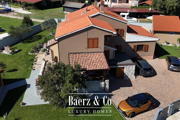 photo 2 Medulin - Family House with Swimming Pool and Detached Guest Accommodation