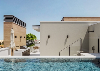 Grand Residence with Private Garden and Rooftop Pool
